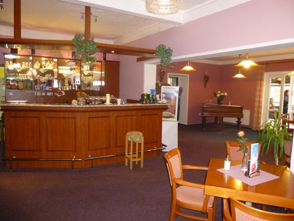Hotel Zatisi Františkovy Lázně Zewnętrze zdjęcie