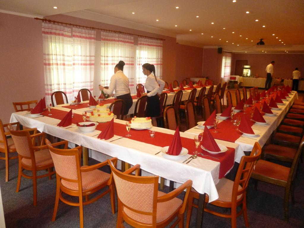Hotel Zatisi Františkovy Lázně Zewnętrze zdjęcie