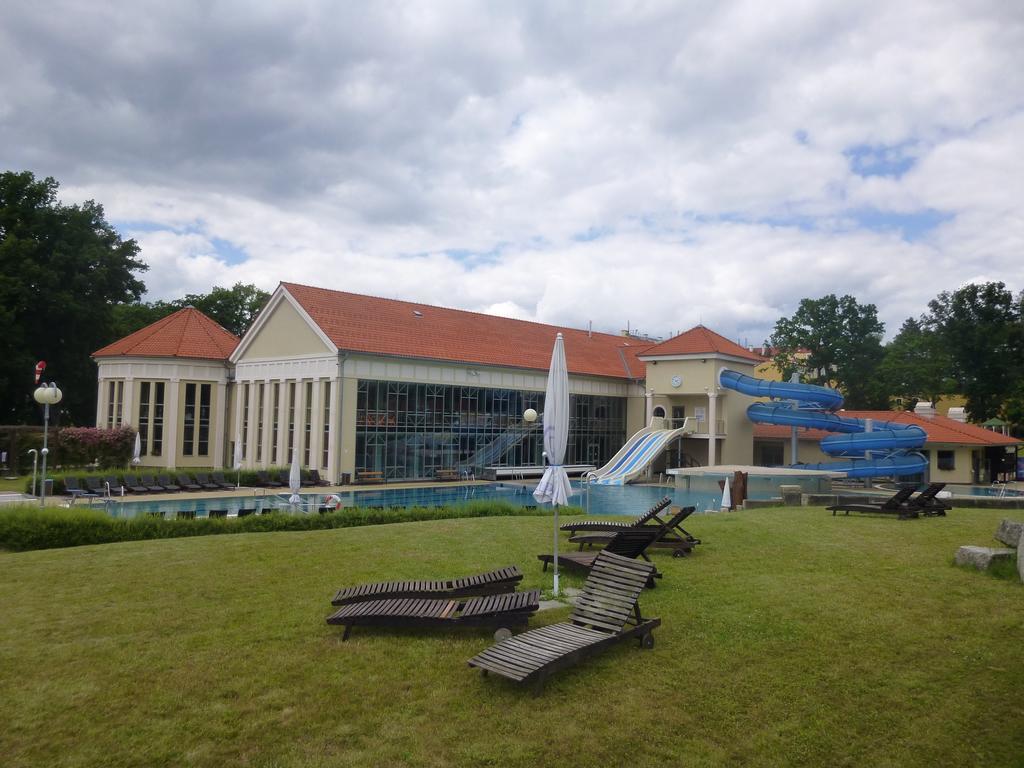 Hotel Zatisi Františkovy Lázně Zewnętrze zdjęcie