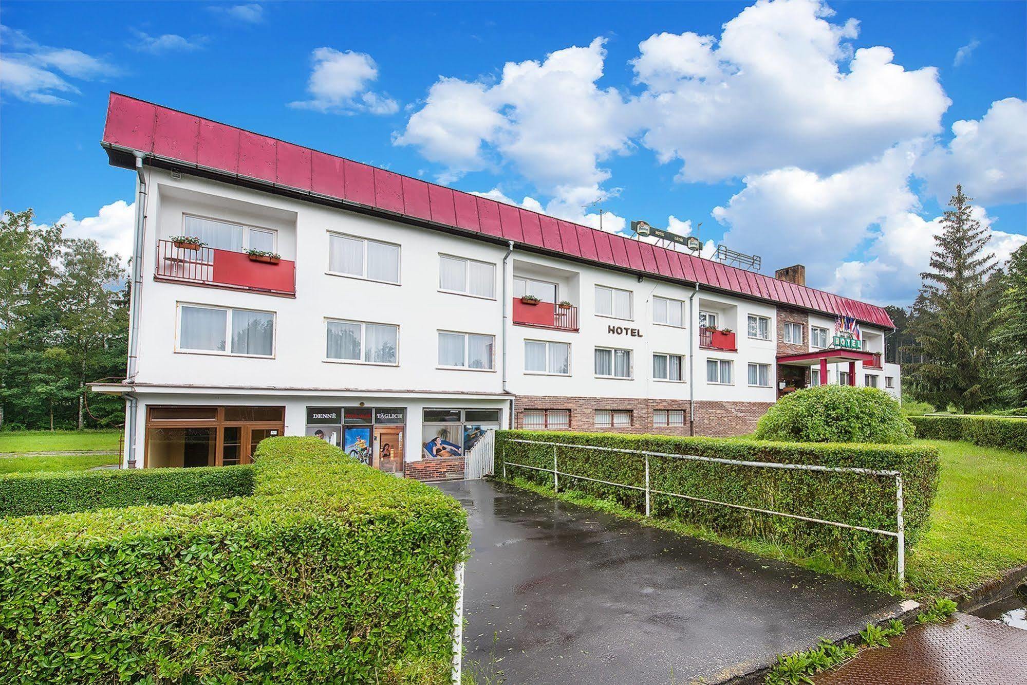 Hotel Zatisi Františkovy Lázně Zewnętrze zdjęcie