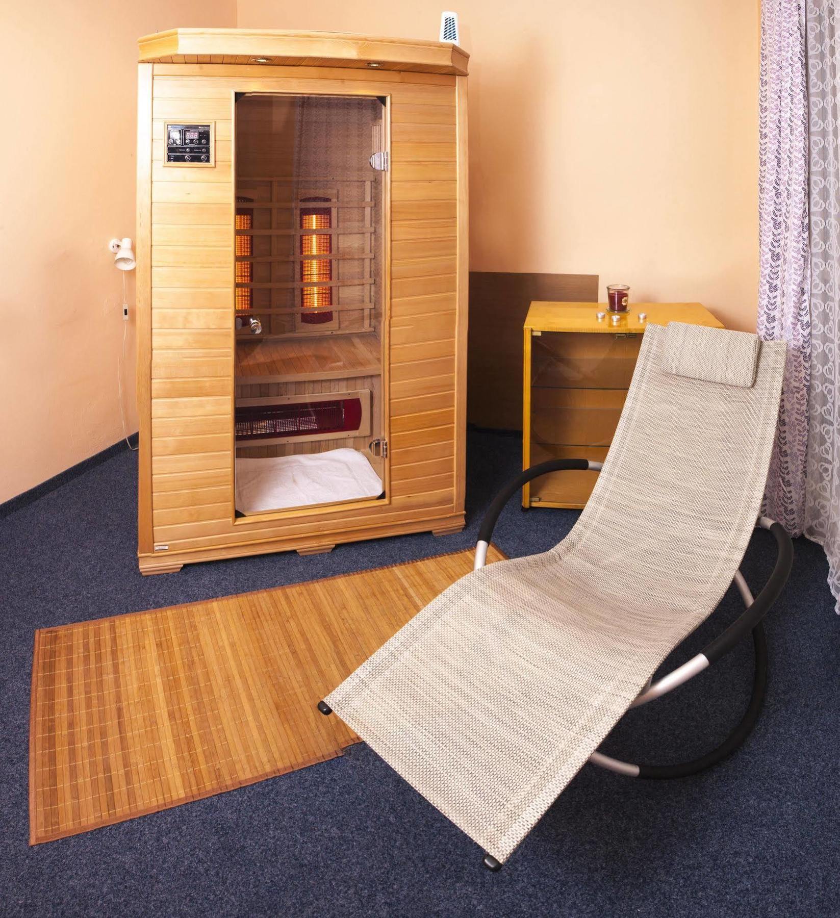 Hotel Zatisi Františkovy Lázně Zewnętrze zdjęcie