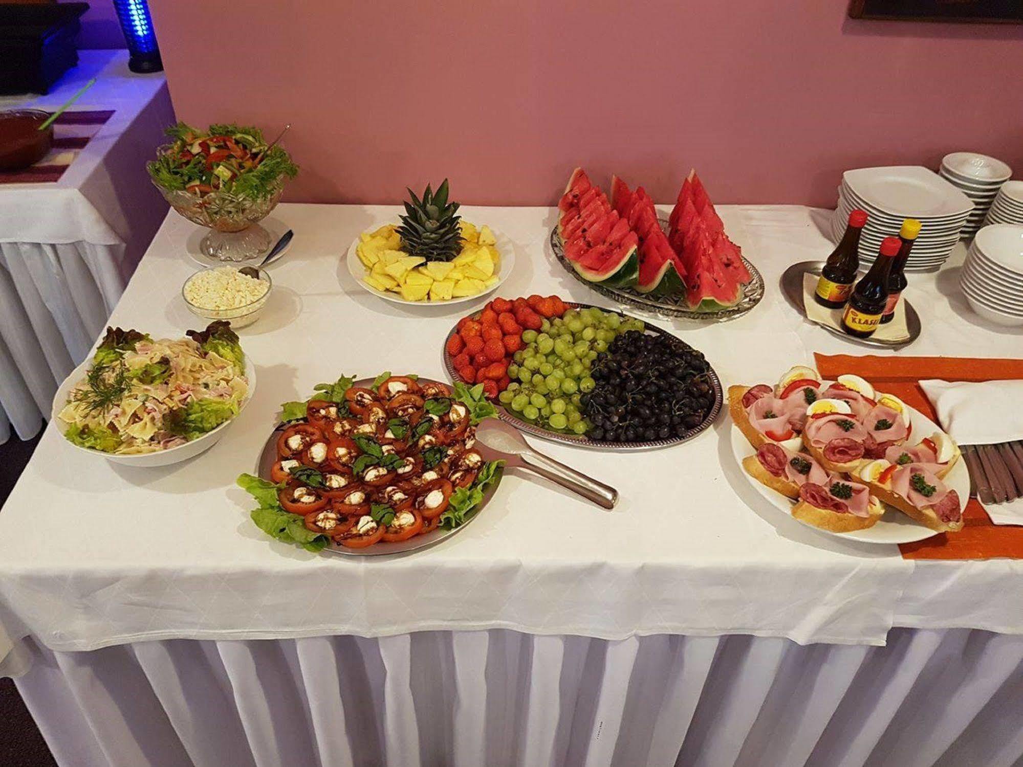 Hotel Zatisi Františkovy Lázně Zewnętrze zdjęcie