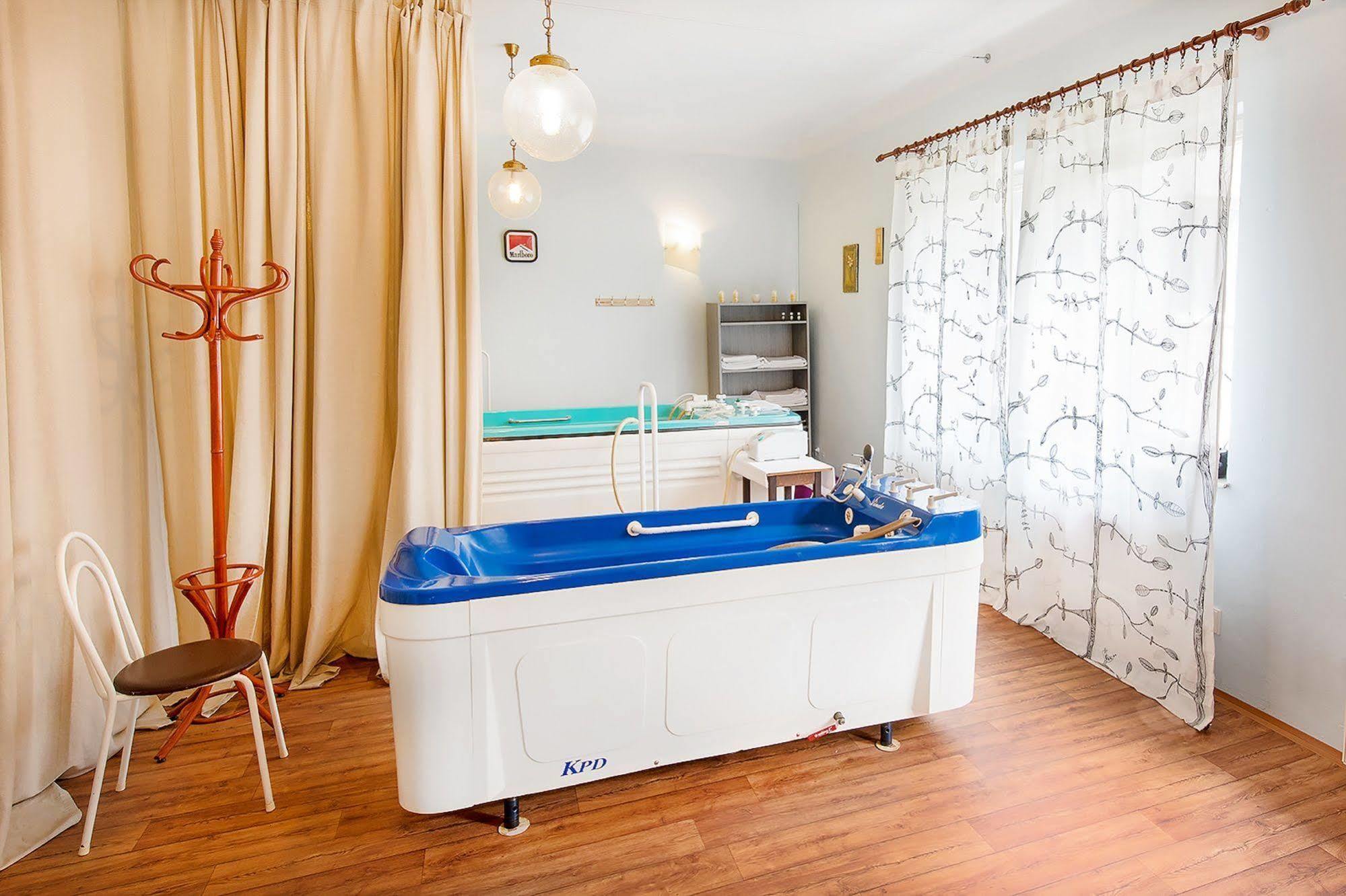 Hotel Zatisi Františkovy Lázně Zewnętrze zdjęcie