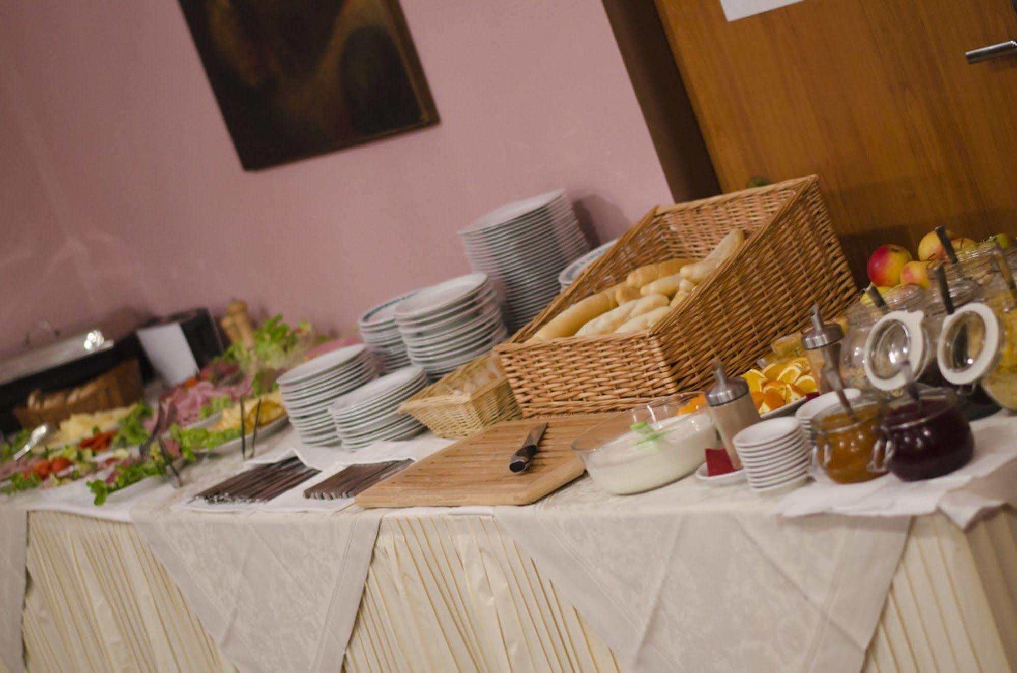 Hotel Zatisi Františkovy Lázně Zewnętrze zdjęcie
