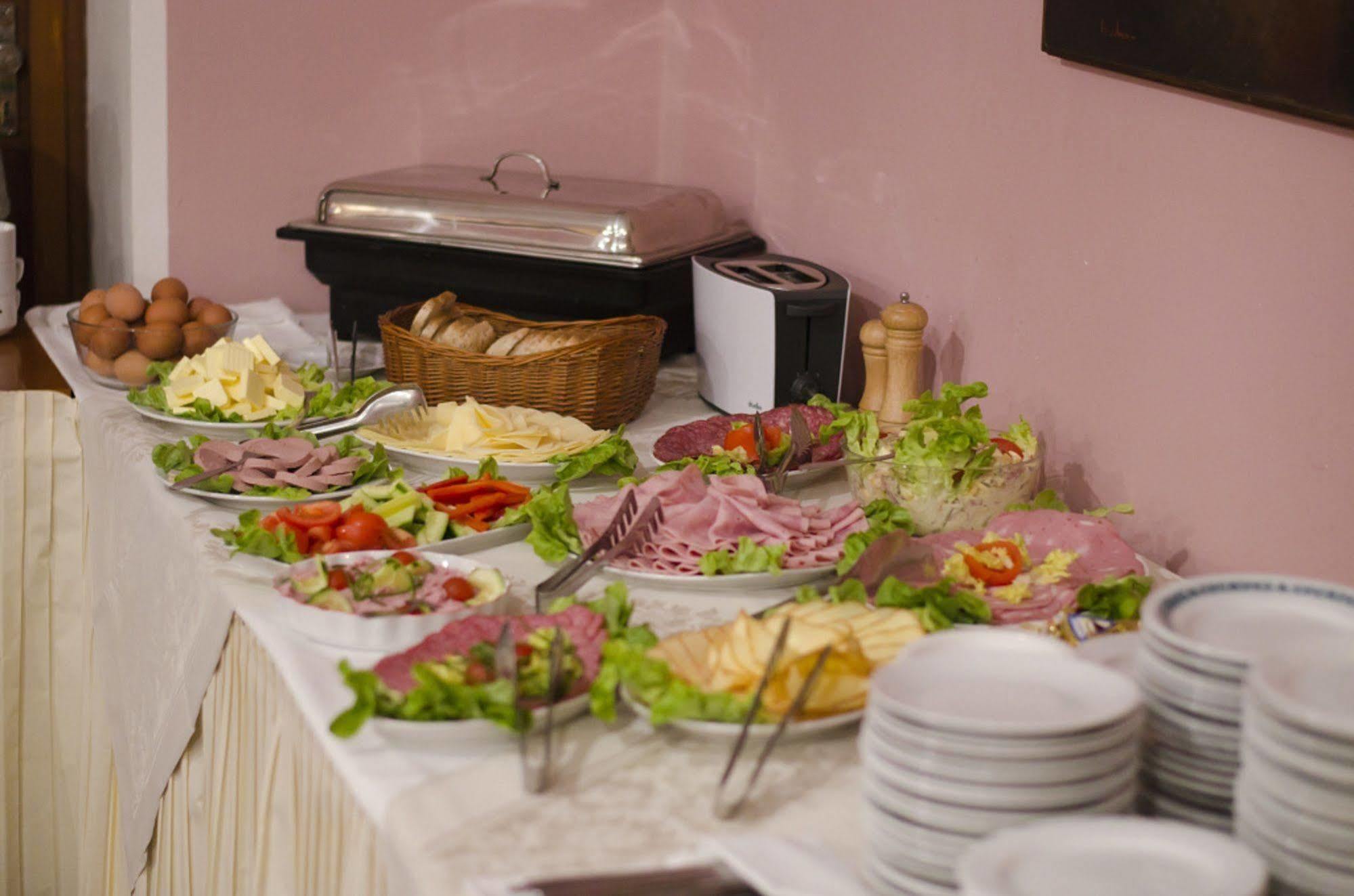 Hotel Zatisi Františkovy Lázně Zewnętrze zdjęcie